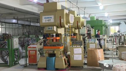服務(wù)企業(yè)零距離，精準(zhǔn)助力餐飲業(yè)開(kāi)好局起好步